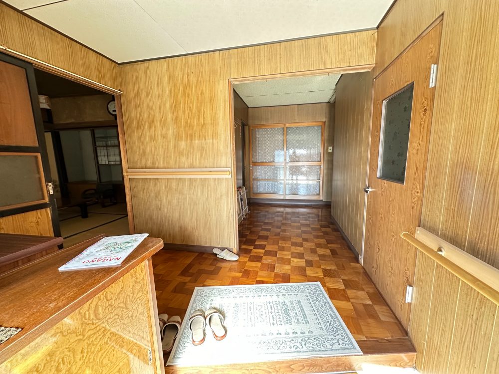 長野市 大字安茂里 ６ＤＫ 平屋建　中古住宅