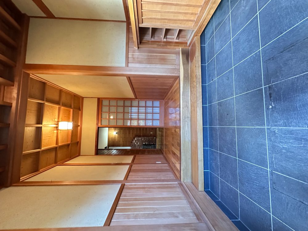 東御市 和 2階建 ５ＬＤＫ 中古一戸建て