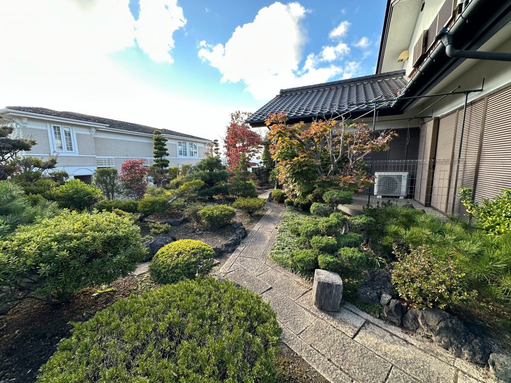 東御市 和 2階建 ５ＬＤＫ 中古一戸建て