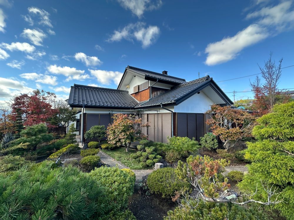 東御市 和 2階建 ５ＬＤＫ 中古一戸建て