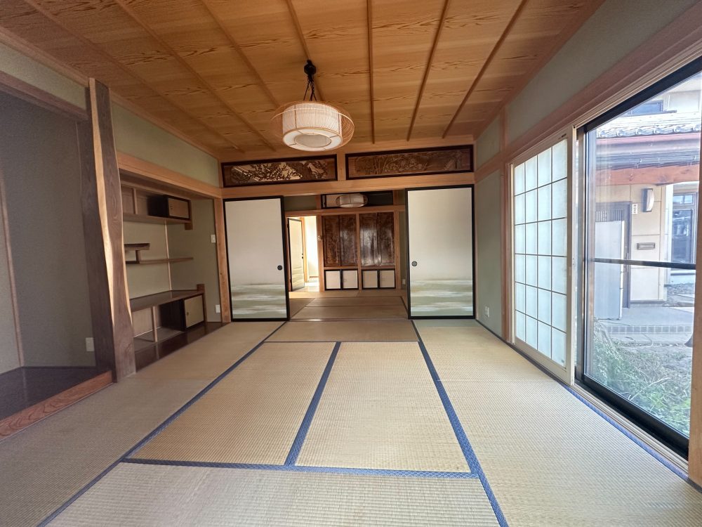 上田市 塩川（大屋駅） 2階建 ７ＤＫ 中古一戸建て